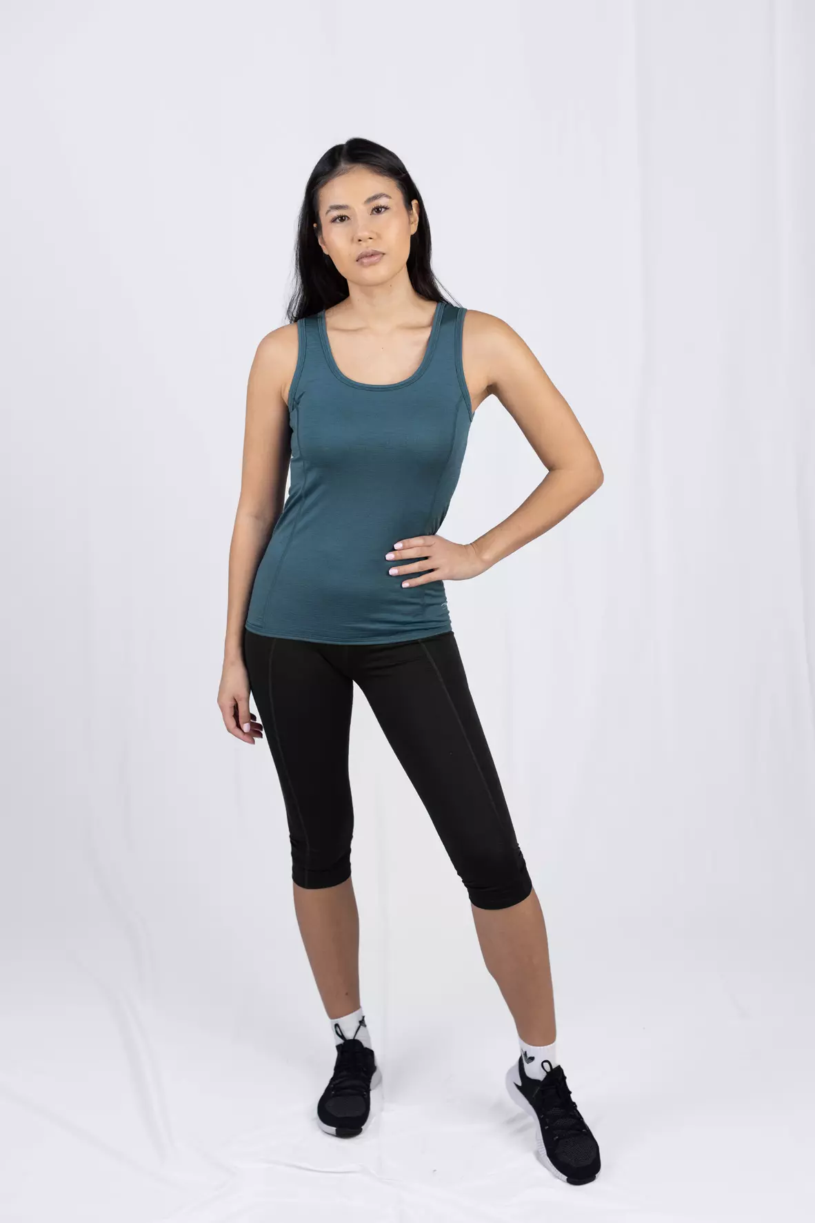 W150203841 black