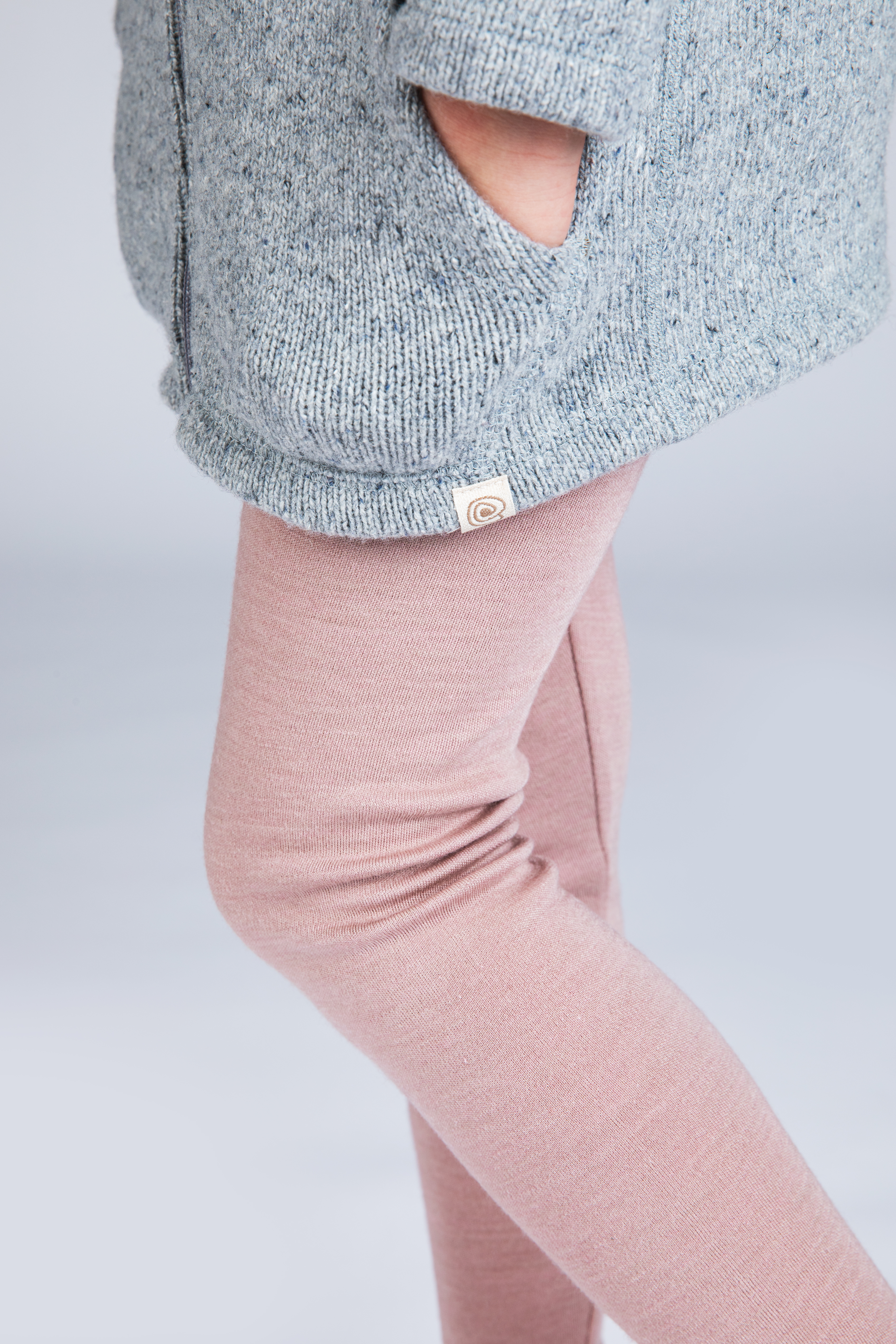 Children's merinowool &amp; silk hooded jacket with a zipper - recycled yarn