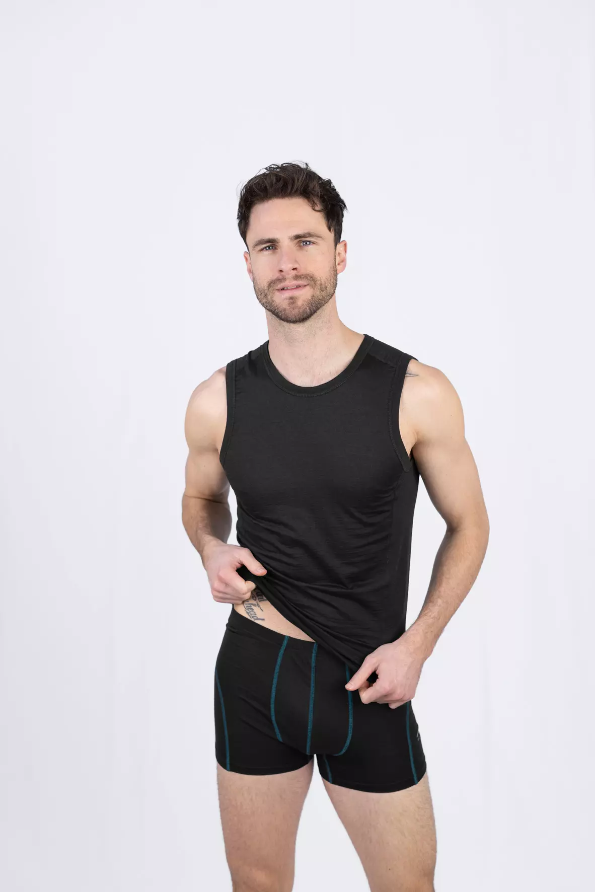 M150202620 black