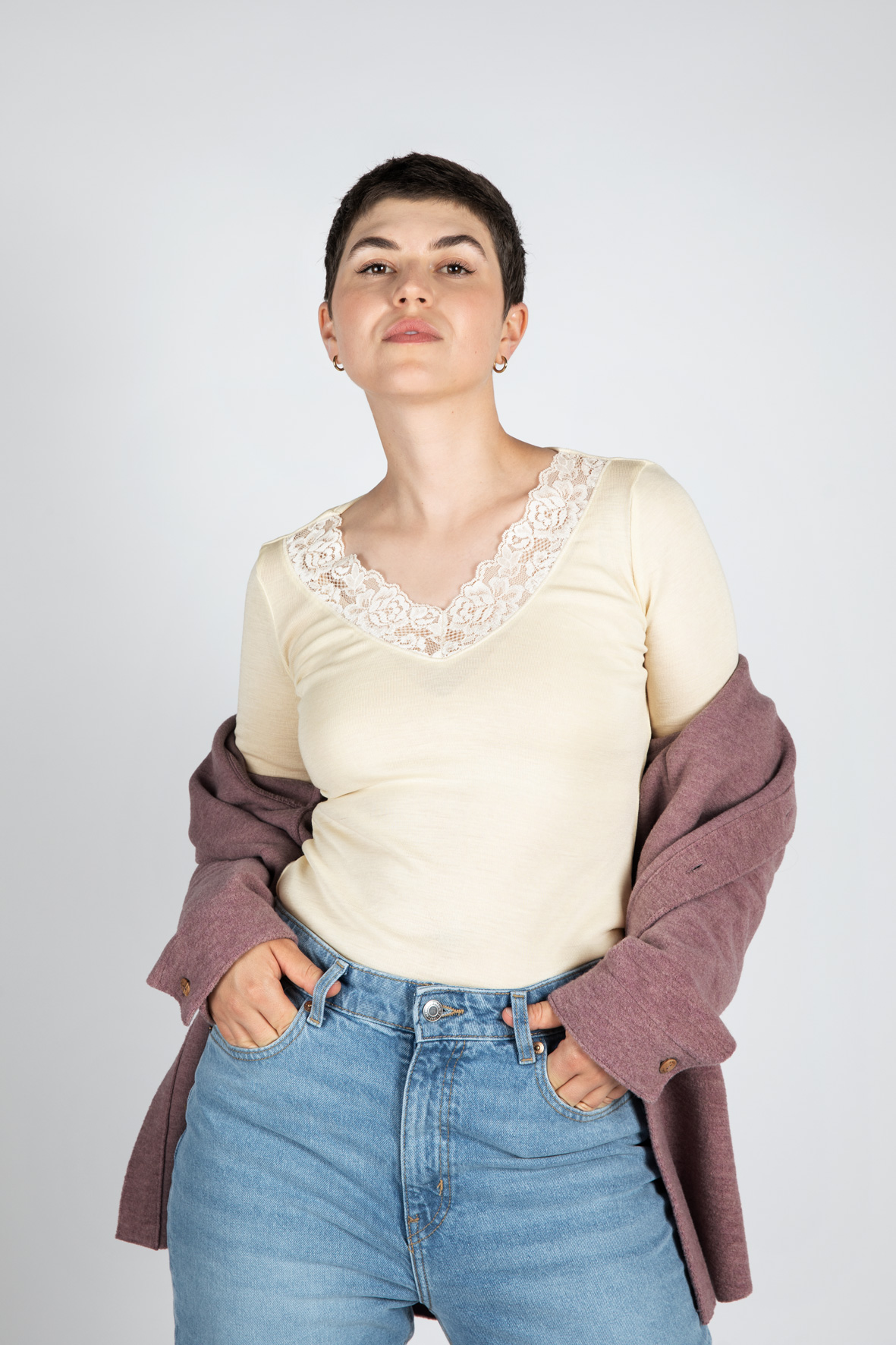 Damen-Shirt, langarm, mit Spitze