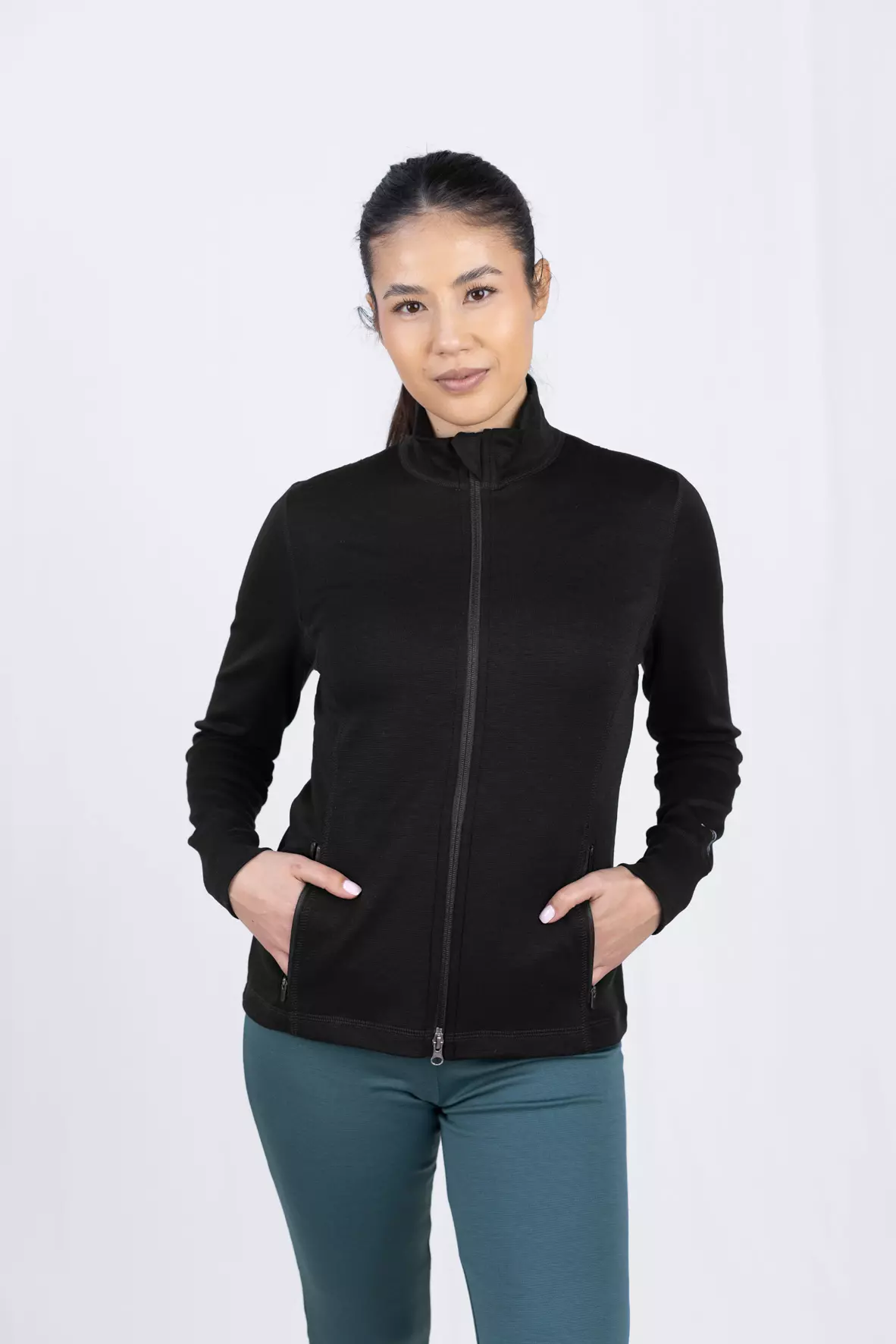 W240205466 black