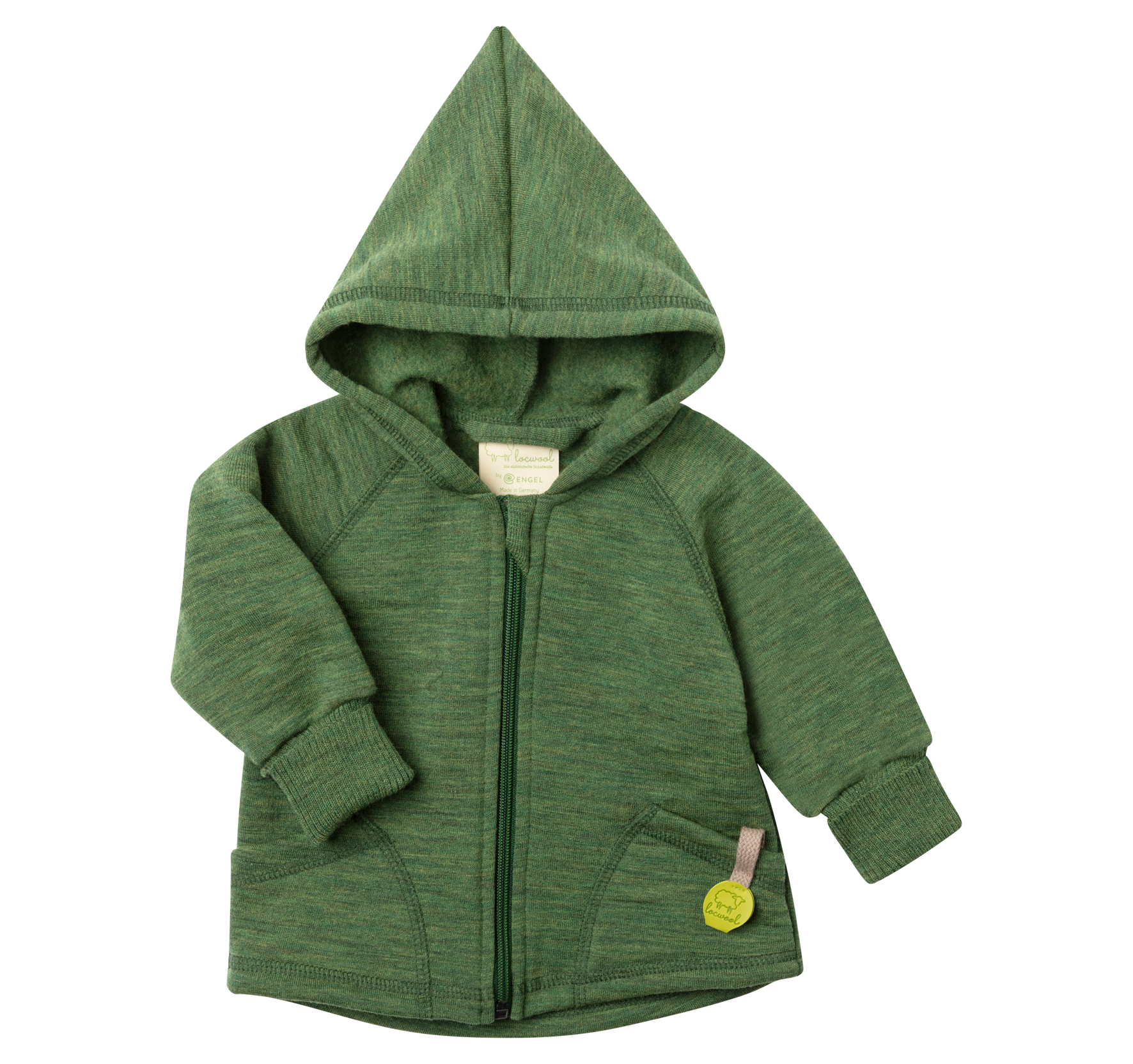 Babywolljacke aus süddeutscher Schurwolle von Merinolandschafen mit Zipfelkapuze sowie umschlagbaren, gerippten Bündchen an den Armen und kleinem Logo-Patch.