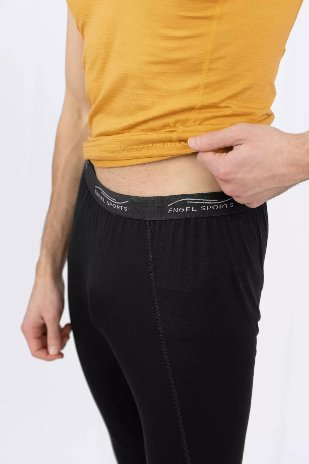 M150204841 black