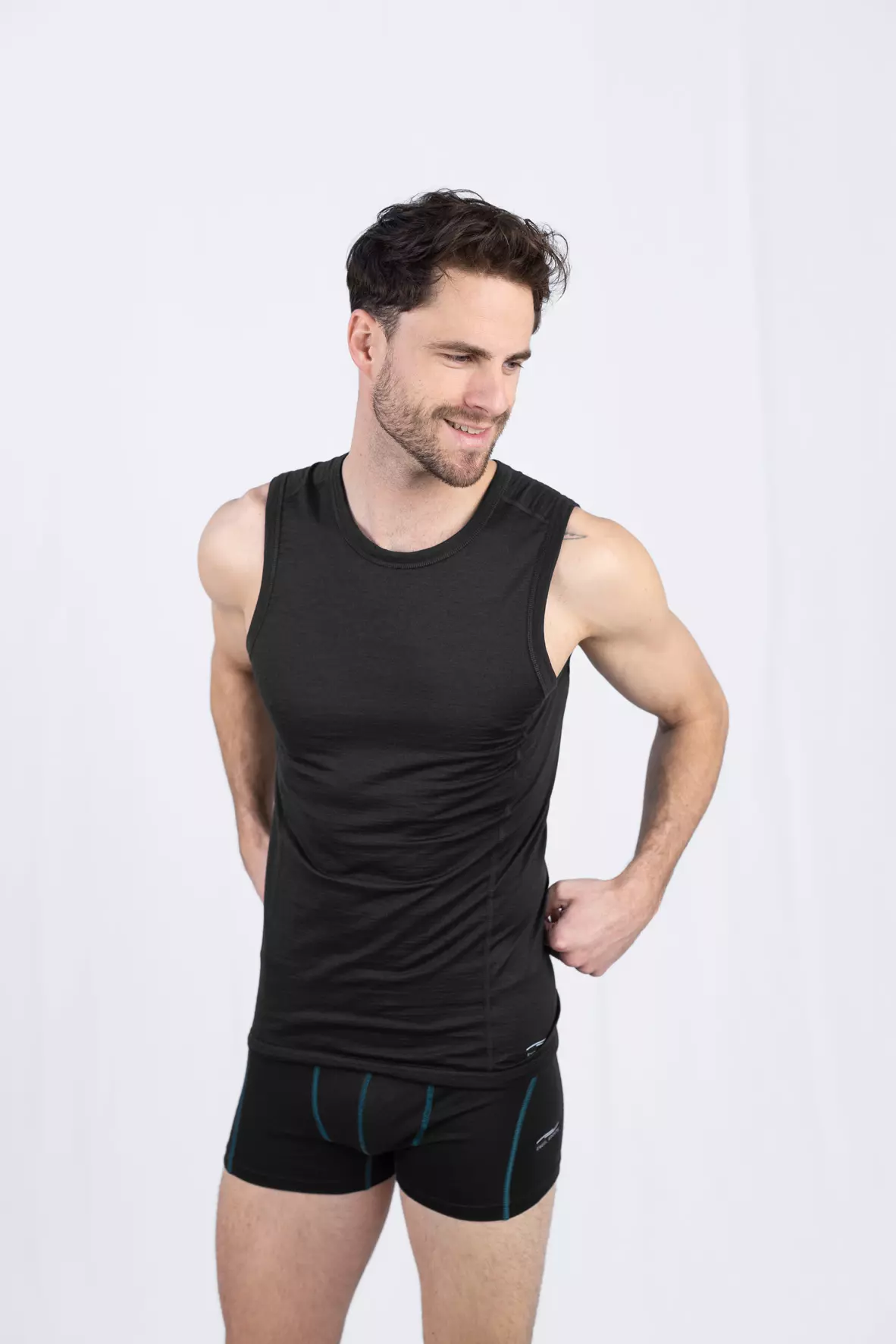 M150202620 black